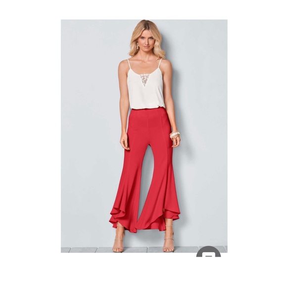 VENUS Pants - Venus red cropped palazzo ruffle hem pants XS